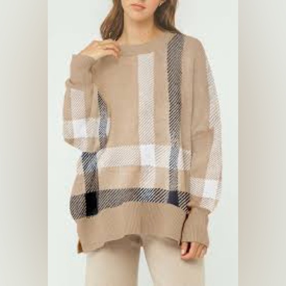 Classic Beige Plaid Sweater Size Medium